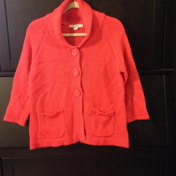 Salmon color sweater - Picture 1 of 1