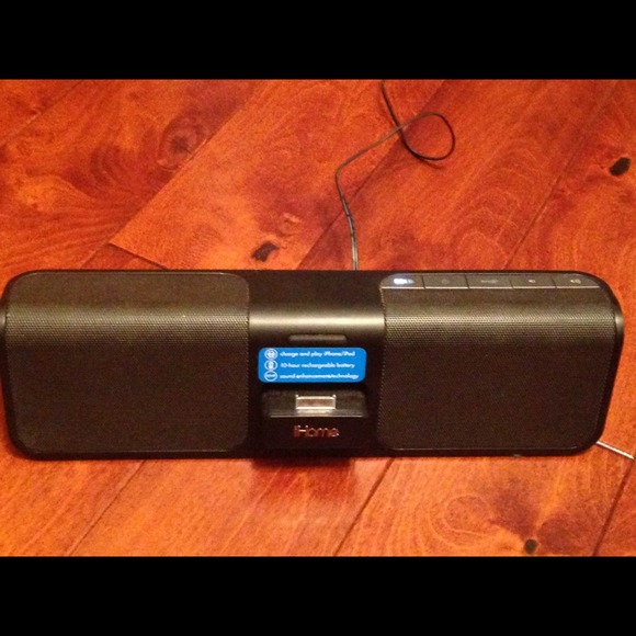 1st generation iPod touch 8gig and ihome bundle - Picture 4 of 4