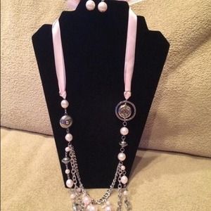 Necklace and Earring set