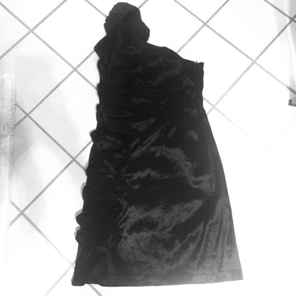 Black One Shoulder Cocktail Dress