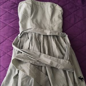 Abercrombie & Fitch strapless dress