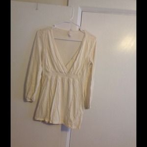 V neck top Offers welcome all must go