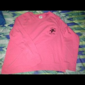 Vs pullover size large