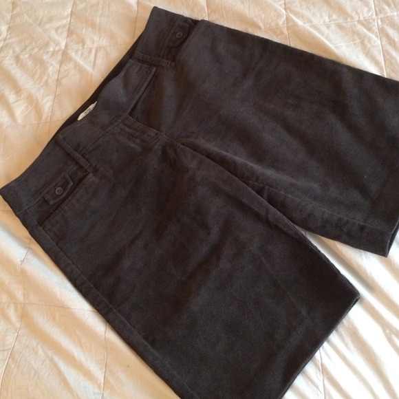 🍂 brown corduroy Loft shorts - Picture 1 of 4