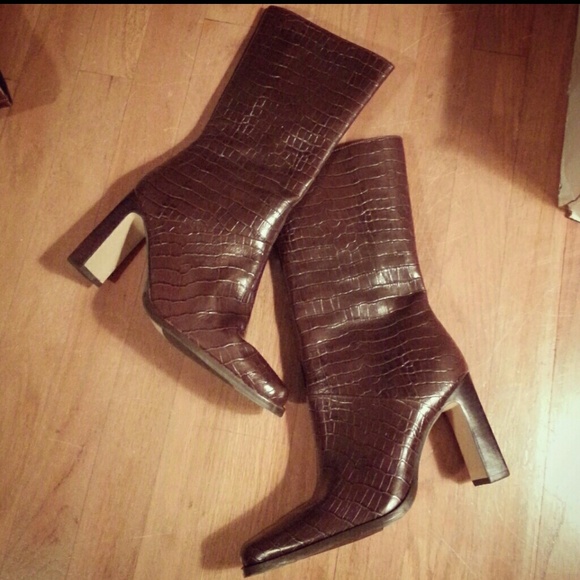 Bass Brown Boots in size 8M