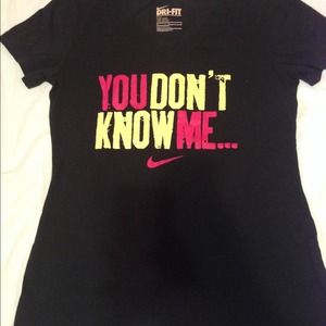 Nike top