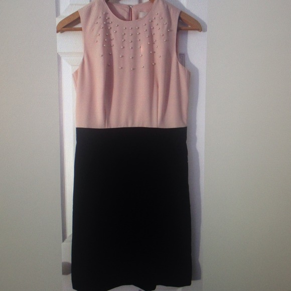 ❌ SOLD! ❌ Ann Taylor LOFT dress