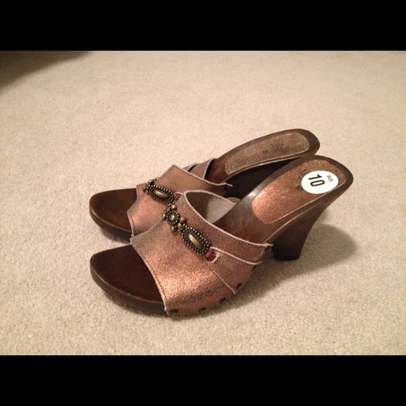Shoes - Wedge heels. Size 10!