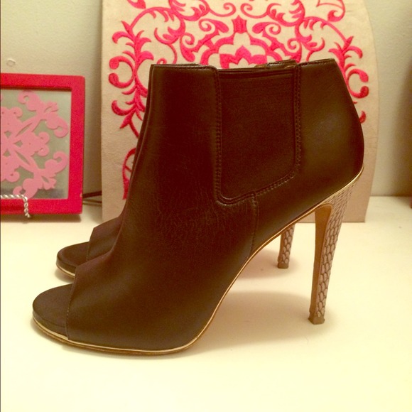 Coach Johanna bootie