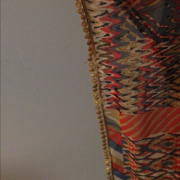 Too - Picture 2 of 4