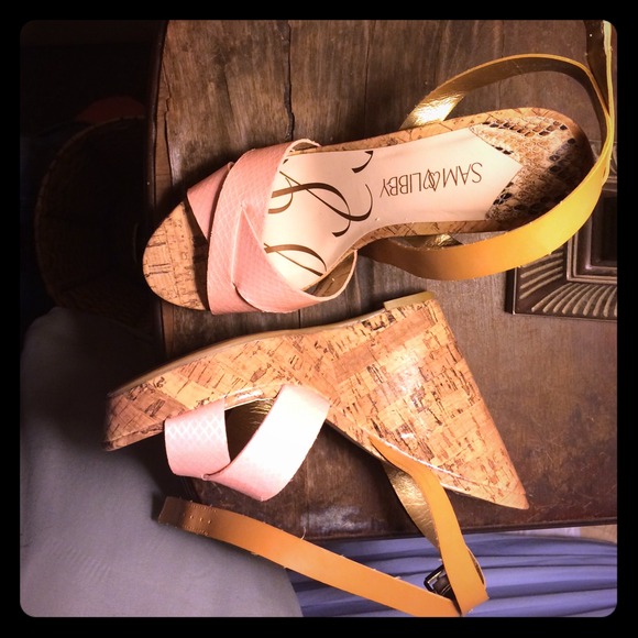 Pink and tan wedges