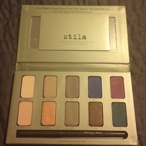Stila eye shadow palette