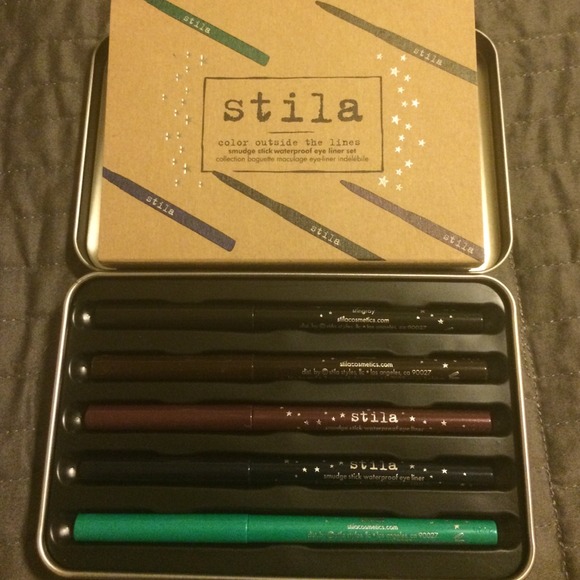 Stila waterproof eyeliner set