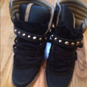 SOLD IN BUNDLE! Zara wedges/sneakers ! Mint !