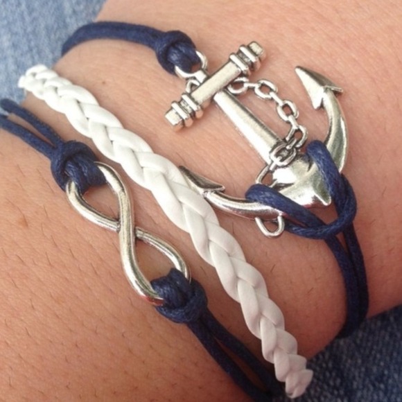 Jewelry - Anchor Bracelet ✨3 available✨