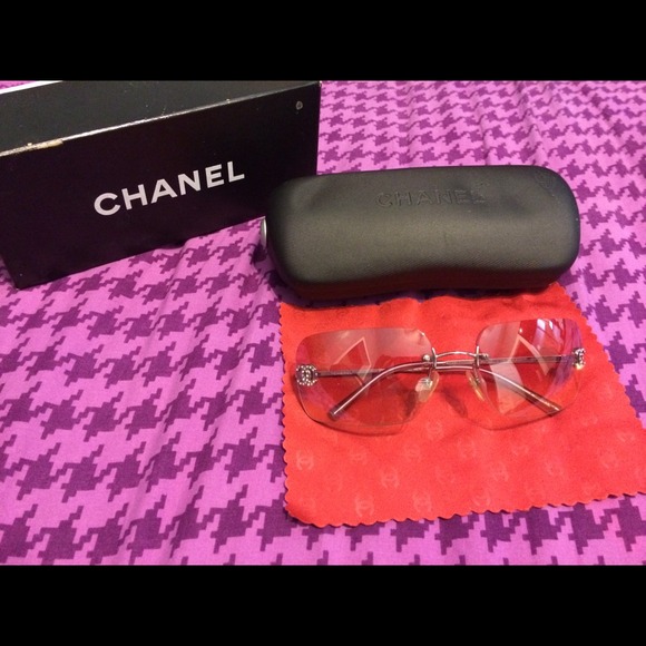 Chanel sun glasses