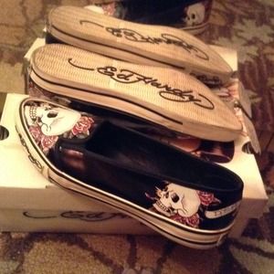 😍Ed Hardy skulls and roses sneakers😍