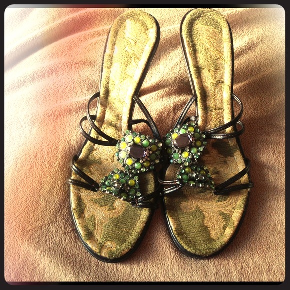 Open-toe Heels with Green Beads and Crystals