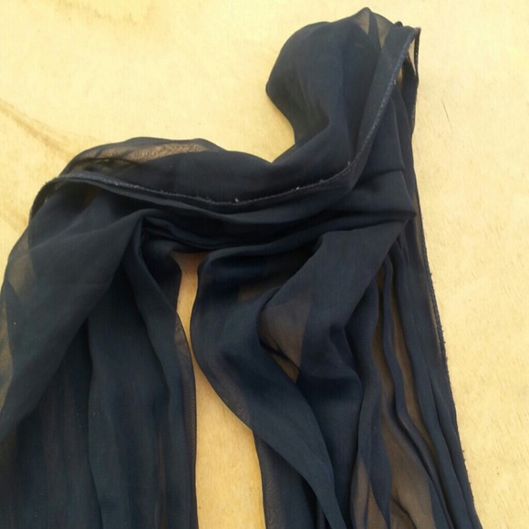 Bundle H&M sunglasses, Blue scarf, Degrees earmuff - Picture 4 of 4