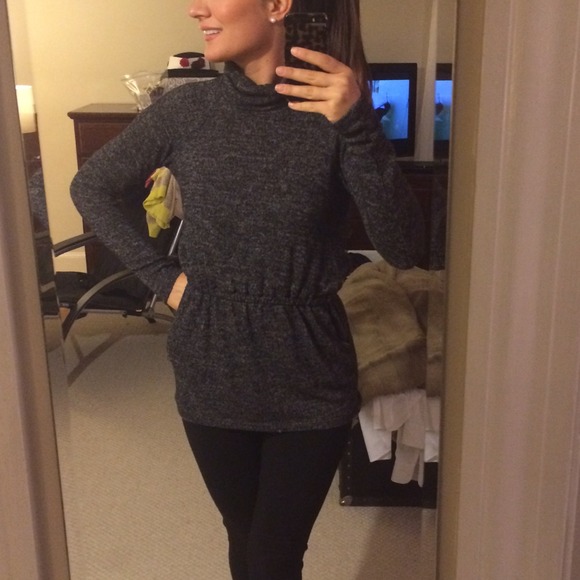 ❌SOLD❌Grey Sweater