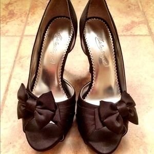 New price! Black satin shoe!! Sunday special