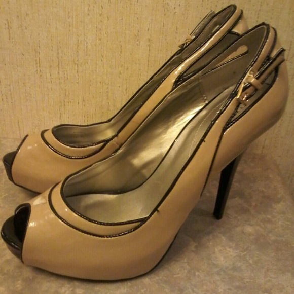 Patent nude and black peep toe Guess heels