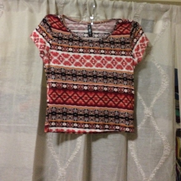Crop top