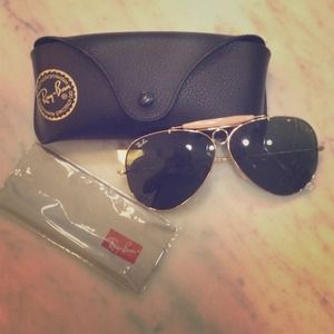 100% Authentic. Ray-Ban Shooter sunglasses