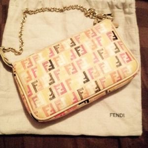 ✨Authentic✨Fendi