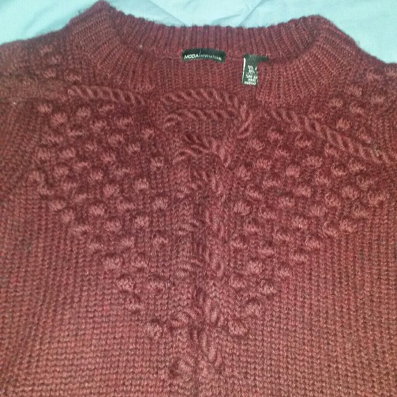 Red Moda International Tie front, Pullover Sweater