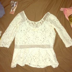 Half sleeve see thru shirt