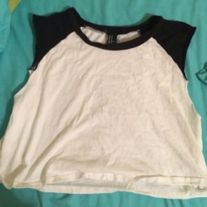 🚫SOLD🚫cropped muscle tee