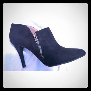 Black Bootie With Zipper Detail