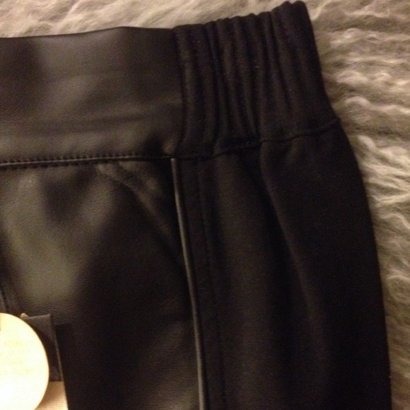 Sanctuary Black Vegan Leatherette/Stretch Skirt XS - Picture 2 of 4