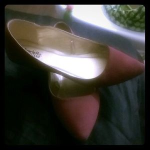 Pointed toe Flats