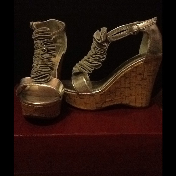 Bamboo Silver Wedges!