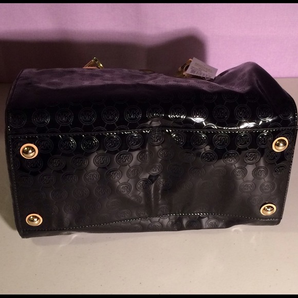 MK Large Grayson Mirrored Black Satchel⚡️sale⚡️ - Picture 3 of 4