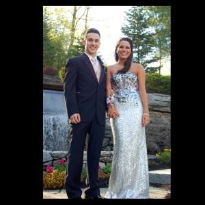 Silver sparkly strapless prom dress