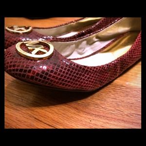 MK Michael Kors Flats