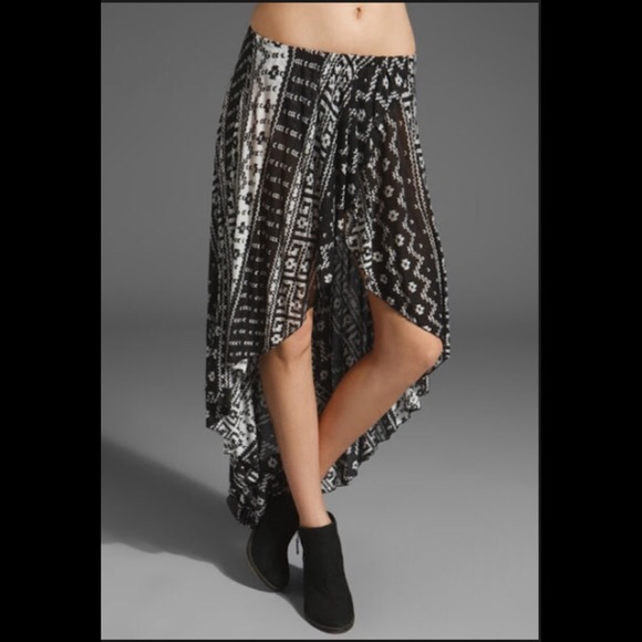 Brandy Melville tribal print high low skirt