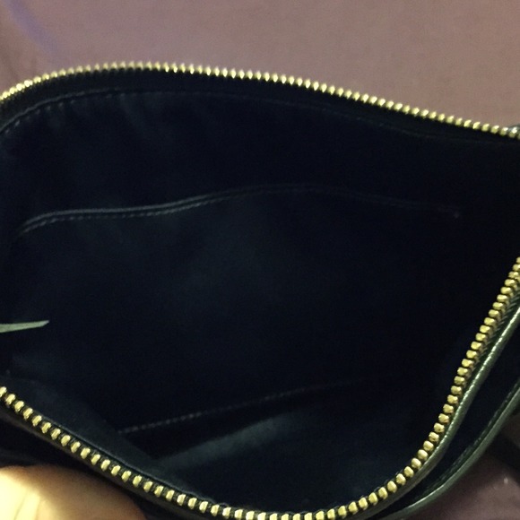 Coach Madison Swingpack in Supple Black Leather - Picture 4 of 4