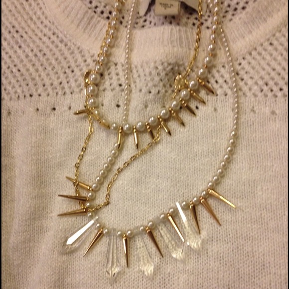 unknown Jewelry - Statement faux pearl necklace