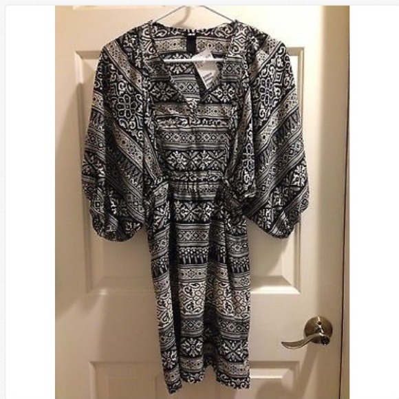 H&M Dress Tunic in Black/White Ikat print