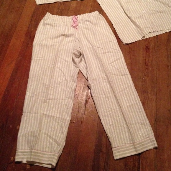 Victoria's Secret Other - Victoria's Secret pj set