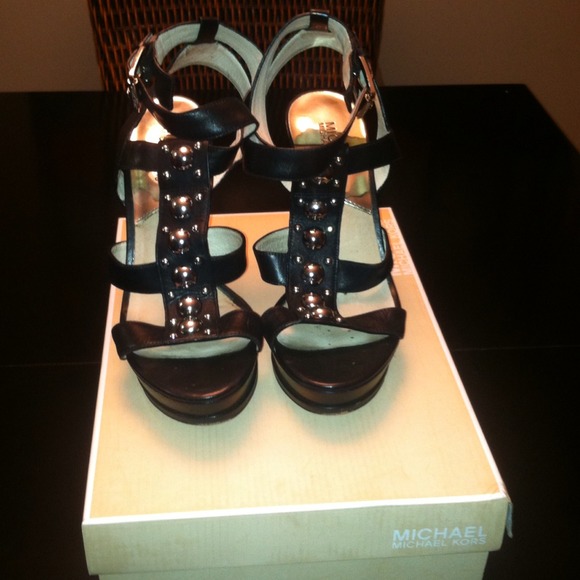 Michael Kors Hayes Platform Heel Sandal Black 8
