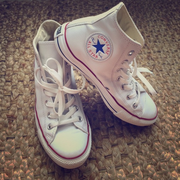 Converse Shoes - High top / white leather / Chuck Taylor's