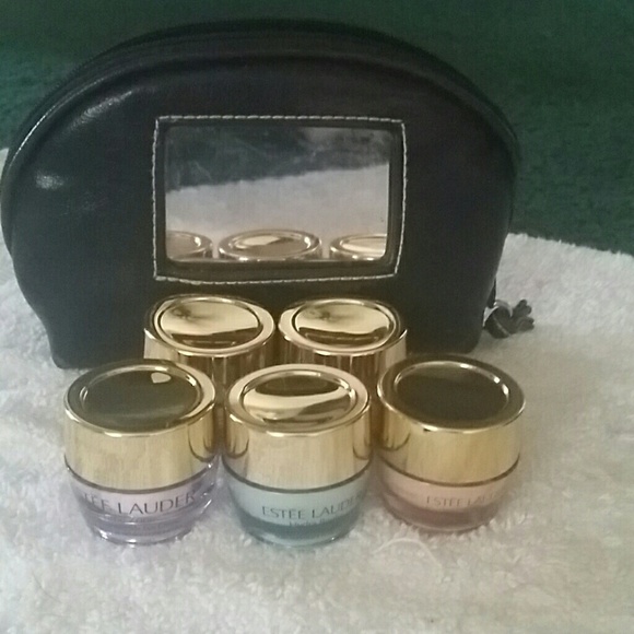 Estee Lauder Sample Pack & black make-up bag