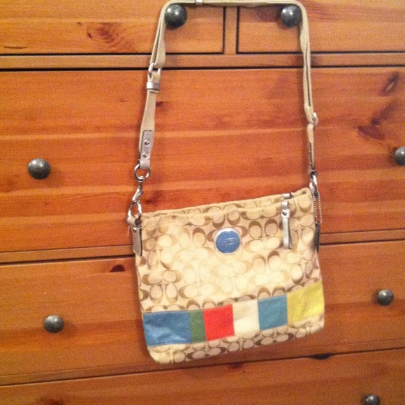 Authentic cross-body - Picture 1 of 4
