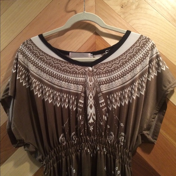 Aztec Tunic - Picture 2 of 3