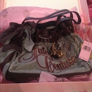 💥SALE!!!💥 Authentic grey Juicy Couture